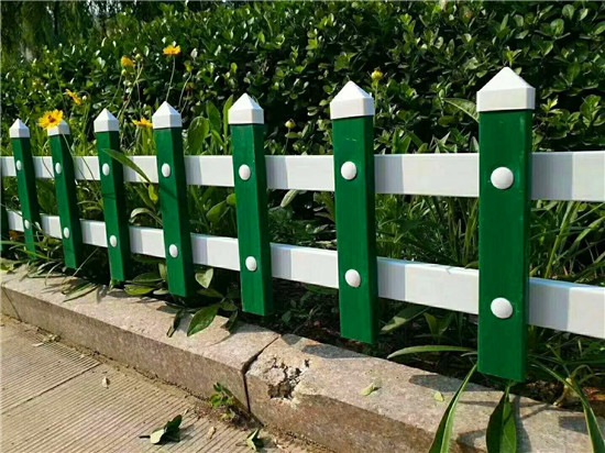 绿化PVC护栏
